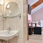 Zbojnicka Resort *