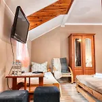 Zbojnicka Resort *